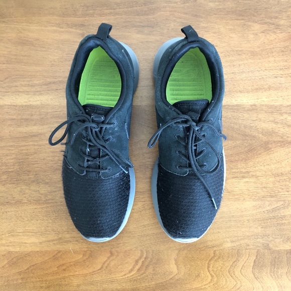 Nike Roshe Sneakers - Black/Grey - Women’s 8 - Picture 7 of 9